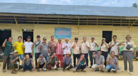 Foto Bersama masyarakat Dusun Kelumpang Jaya Desa Balai Rajo Kec.VII Koto Ilir