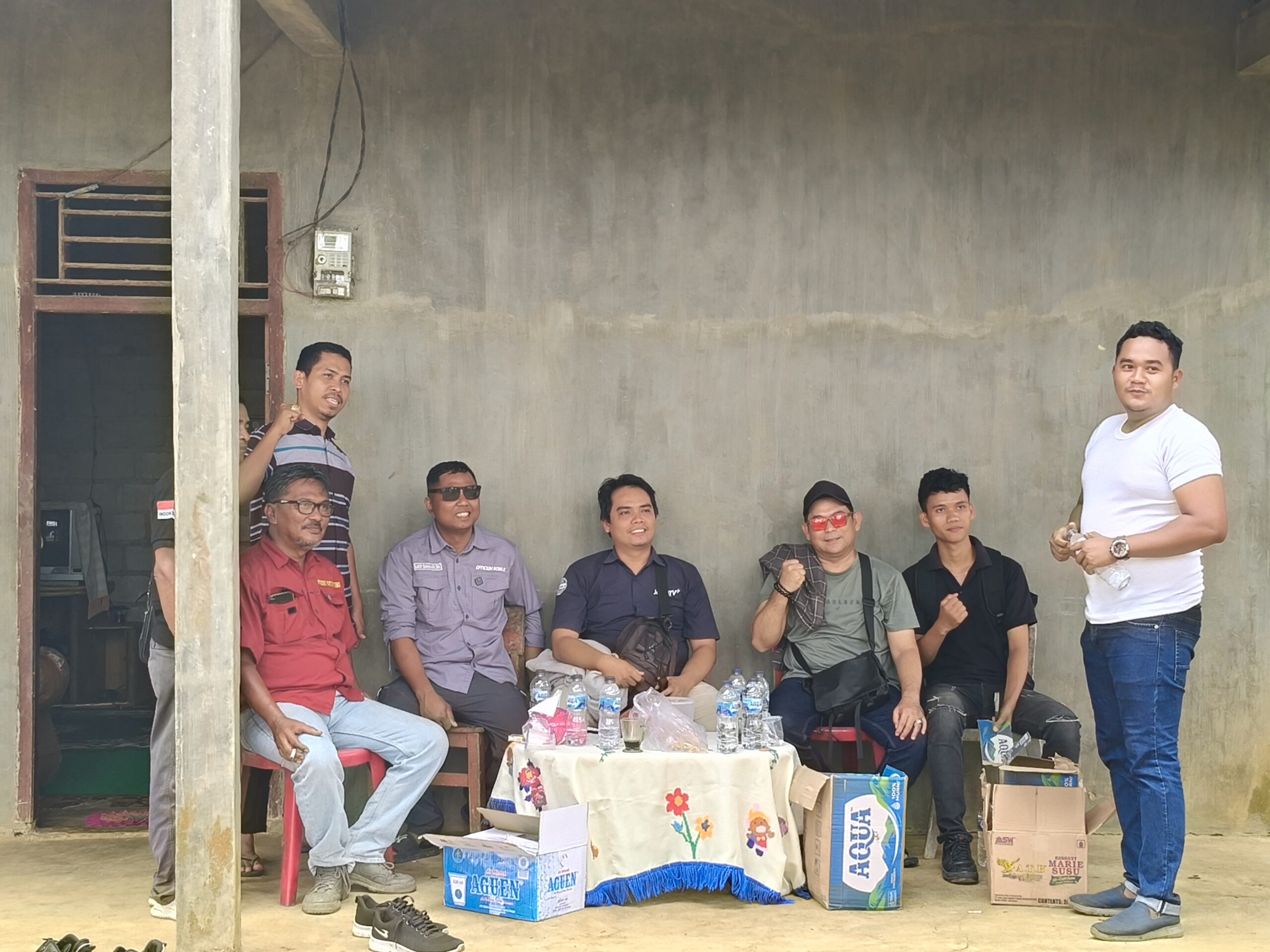 IMG20251010120112-scaled Untung Swastadi Kades Suka Damai,Di Amuk Keluarga Agus Salim Lubis Saat Sidang Lapangan.