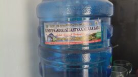 FOTO GALON AIR MINUM PRODUK BUMDES MEKAR SARI