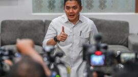 SEKERTARIS KABINET TEDDY INDRA WIJAYA MENGGELAR KONFRENSI PERS