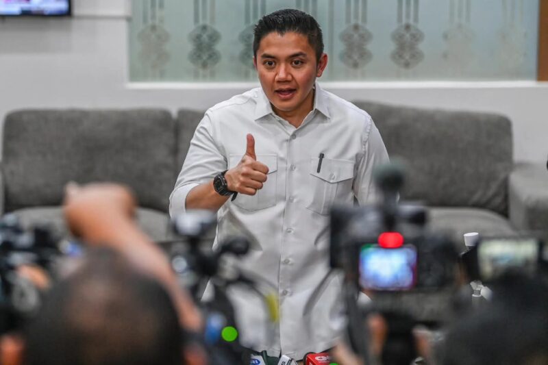 SEKERTARIS KABINET TEDDY INDRA WIJAYA MENGGELAR KONFRENSI PERS