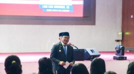 Bupati Deli Serdang saat Memberikan Sambutannya Saat Pelantikan Di Grha Bhineka Perkasa Jaya, Lubuk Pakam.