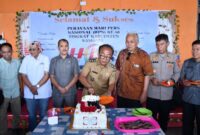 Bupati Samosir Ir. Vandiko T. Gultom dan Wakil Bupati Ariston Tua Sidauruk Saat Memperingati Hari Pers Nasional.