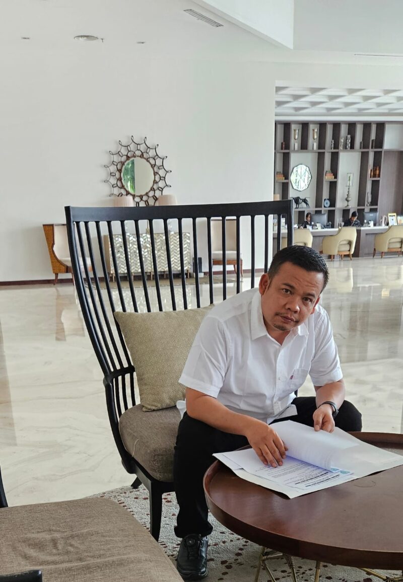 Arjan Priadi Ritonga (Bung Ogol), Ketua DPRD Kabupaten sekaligus manager tim sepak bola POSLAP LABUHAN BATU