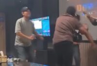 Screenshot video yang di posting akun @bang_jaja di grub Media sosial Facebook 