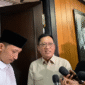 Anggota DPRD Jember Achmad Syahri Assidiqi Saat Diwawancarai Awak Media.