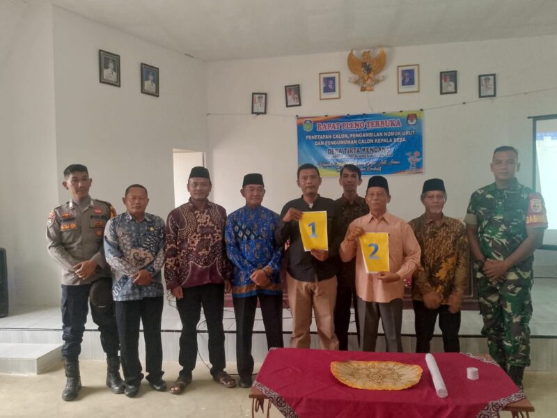 Calon Kades Tirta Kencana Saat Cabut Nomor Undian