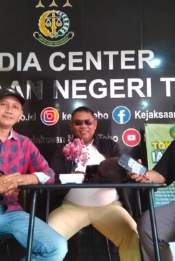 DUGAAN KORUPSI BERJAMAAH DI DINAS PENDIDIKAN DAN SEKOLAH-SEKOLAH DI KABUPATEN TEBO