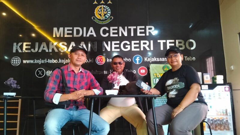 TIM 8 TEBO SAAT SILATURAHMI DI KEJAKSAAN NEGERI TEBO