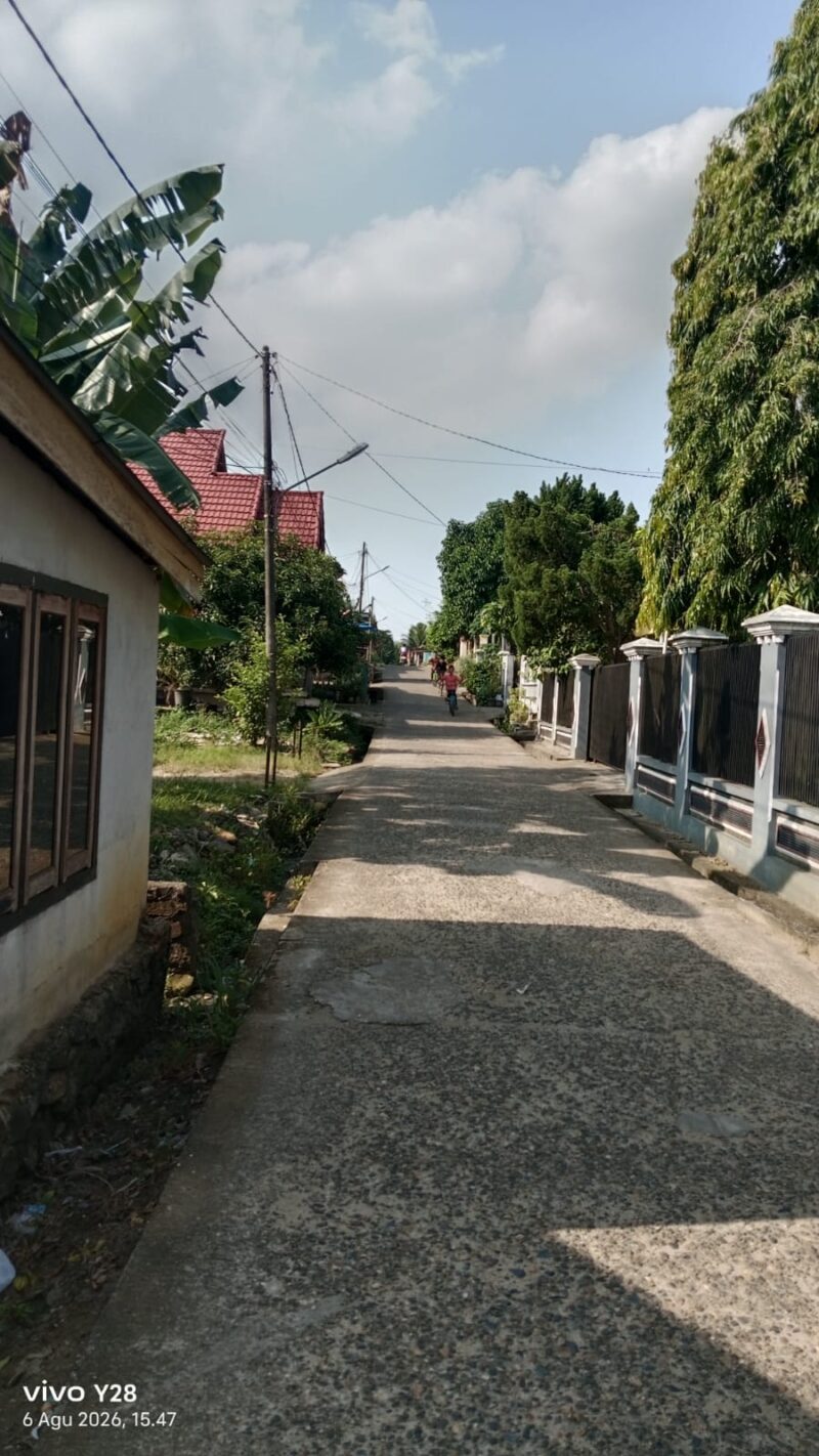Suasana di Lorong/Gang Cempedak, Jalan 5 Unit 2, Kelurahan Wirotho Agung